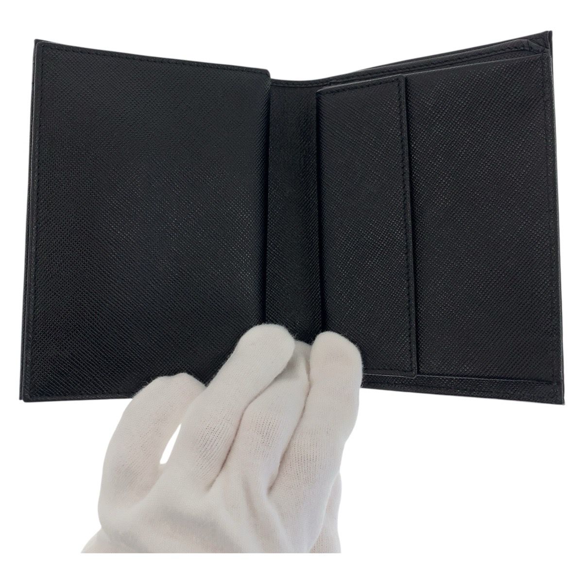 美品 PRADA プラダ テスート サフィアーノ 三角ロゴプレート ブラック