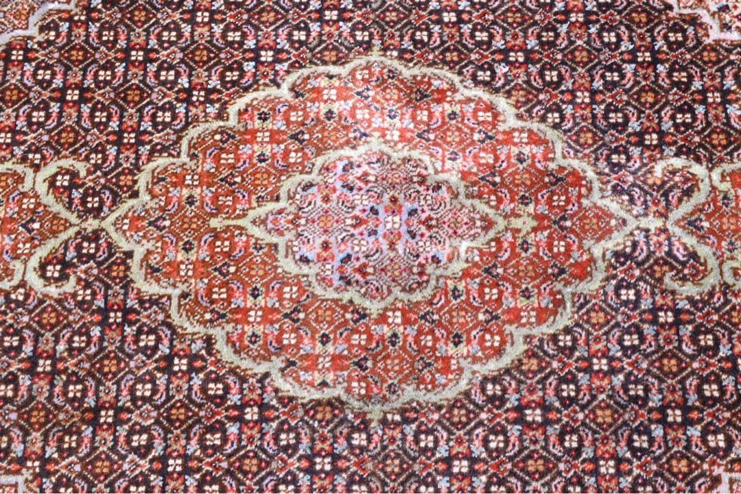 【美品】 ペルシャ絨毯 手織り Tabriz タブリーズ メダリオン柄 美品】 ペルシャ絨毯 手織り Tabriz タブリーズ メダリオン柄 ウール