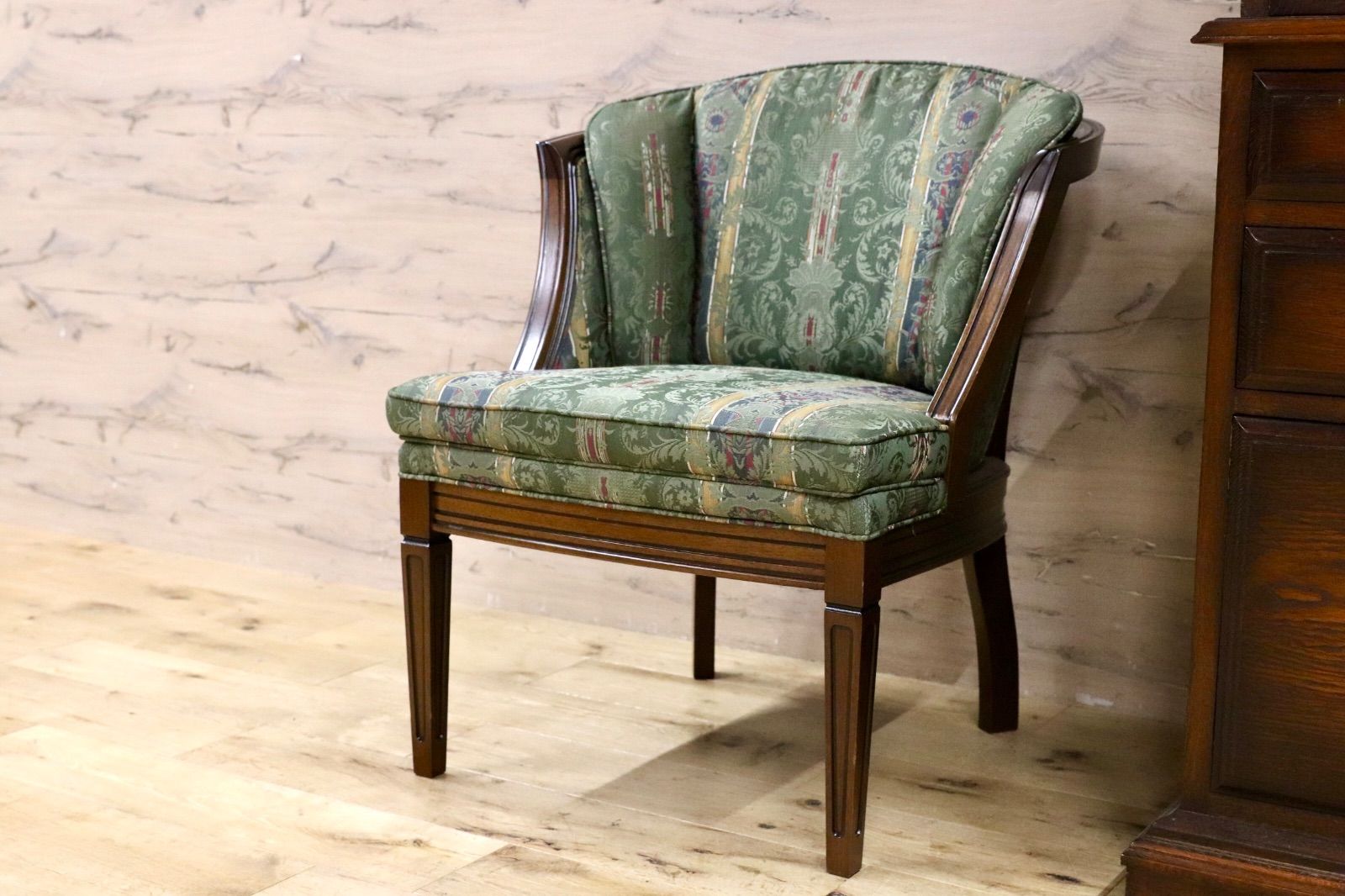 現行モデル マルニ 地中海ロイヤル シャルルII パーティチェア 約23.4