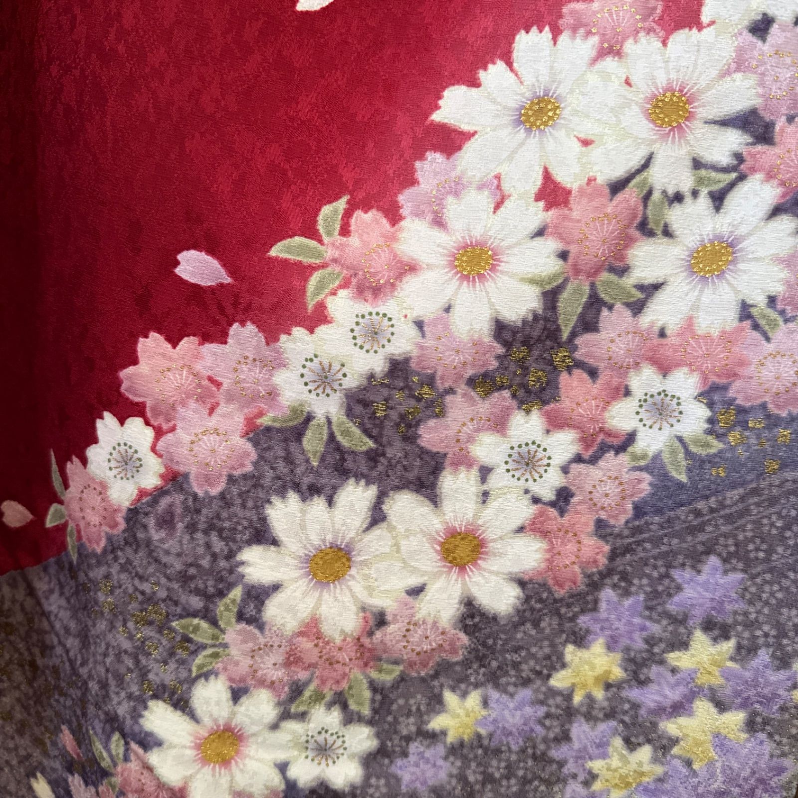 豪華振袖セット(4点)・袋帯・半衿・重ね衿・桜柄・秋桜・紅葉・梅・鞠