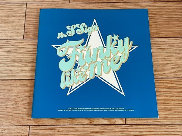 n.SSign Funky like me A ver. B ver. セット 36P フォトブック 付