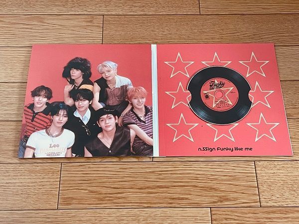 n.SSign Funky like me A ver. B ver. セット 36P フォトブック 付