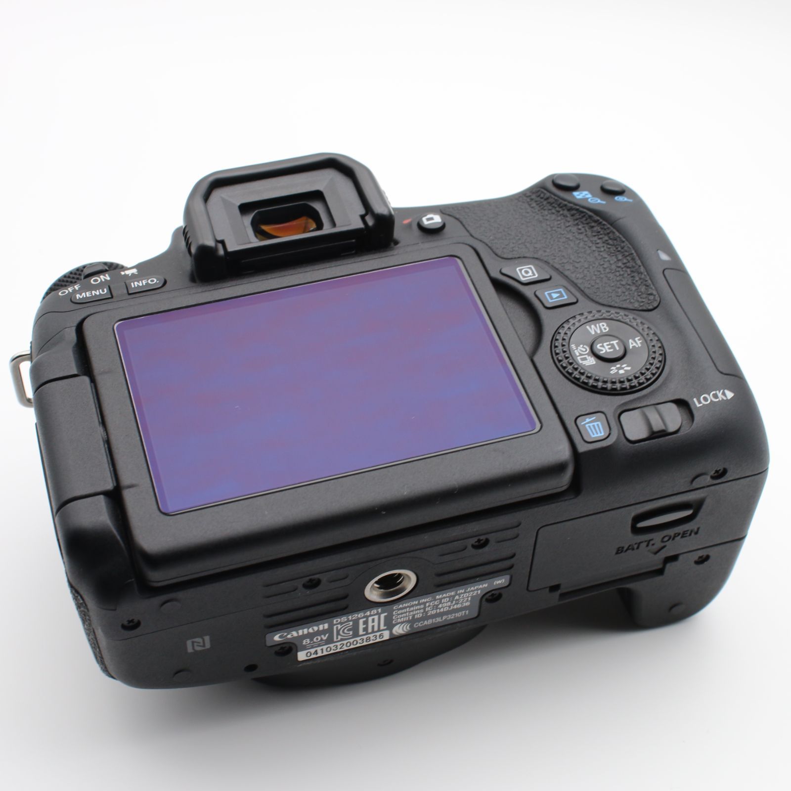 極上品】 Canon EOS 8000D ダブルズームキット EF-S18-55mm F3.5-5.6