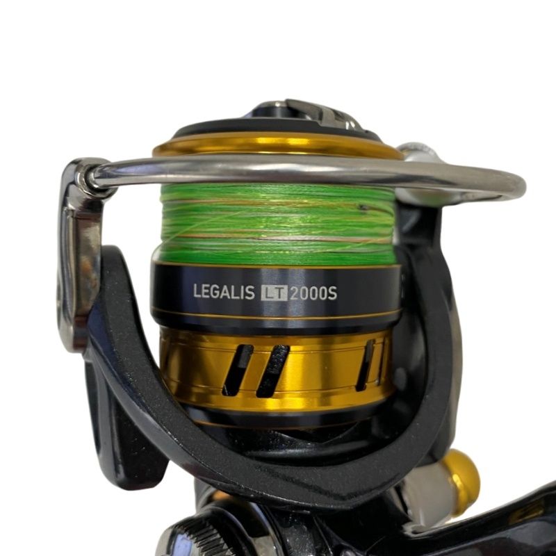 スピニングリール