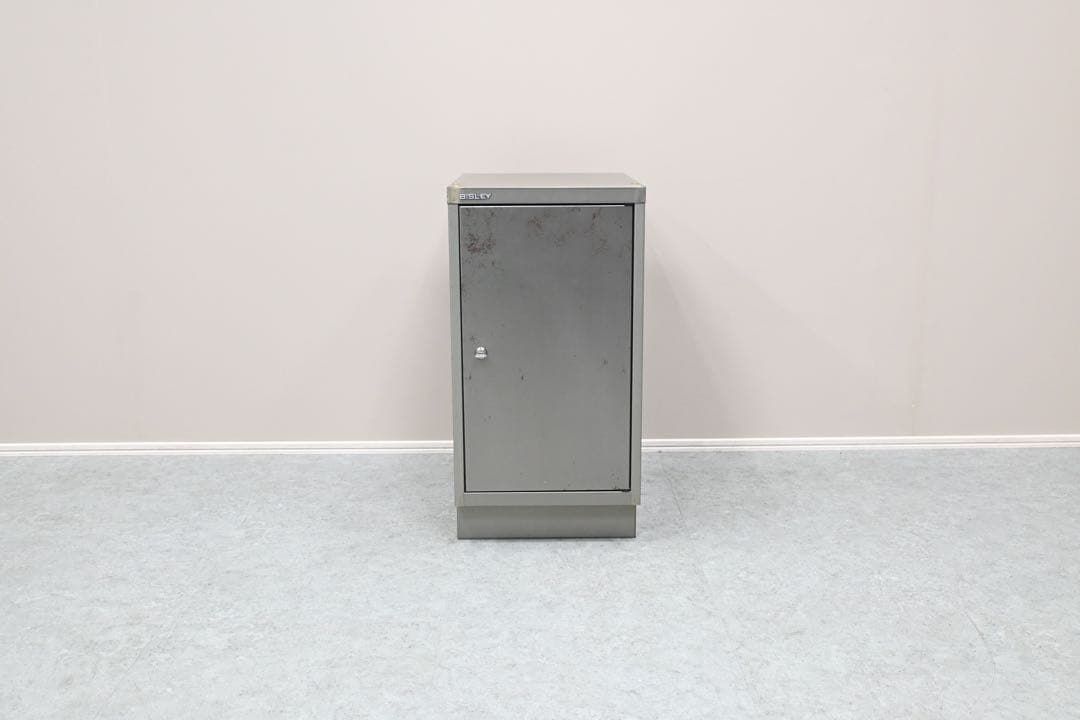 BISLEY ビスレー A3 ロッカー キャビネット 鍵付き - メルカリ