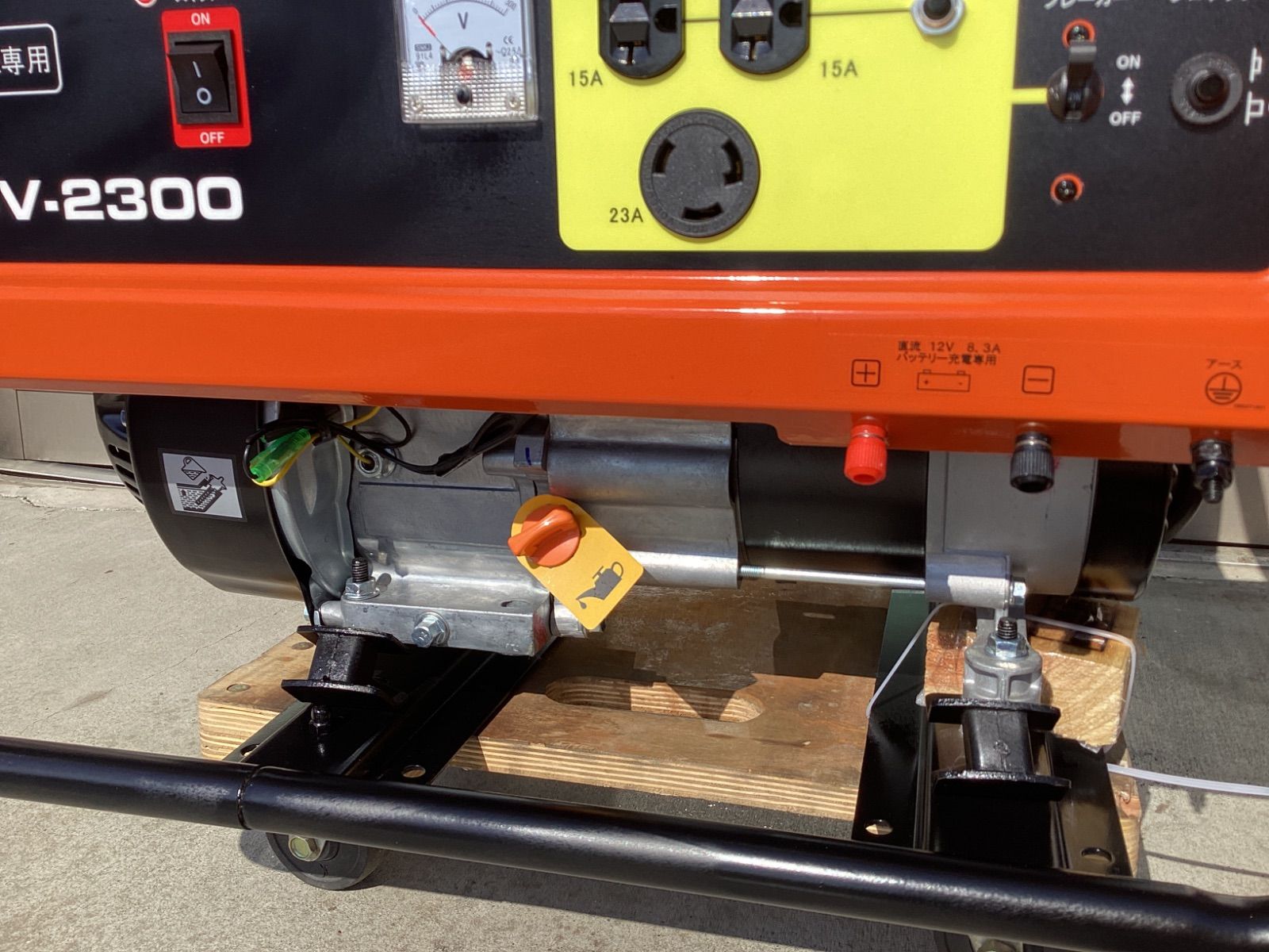 工進 KOSHIN スタンダード 発電機 定格出力2.3 kVA GV-2300 60 Hz用 |