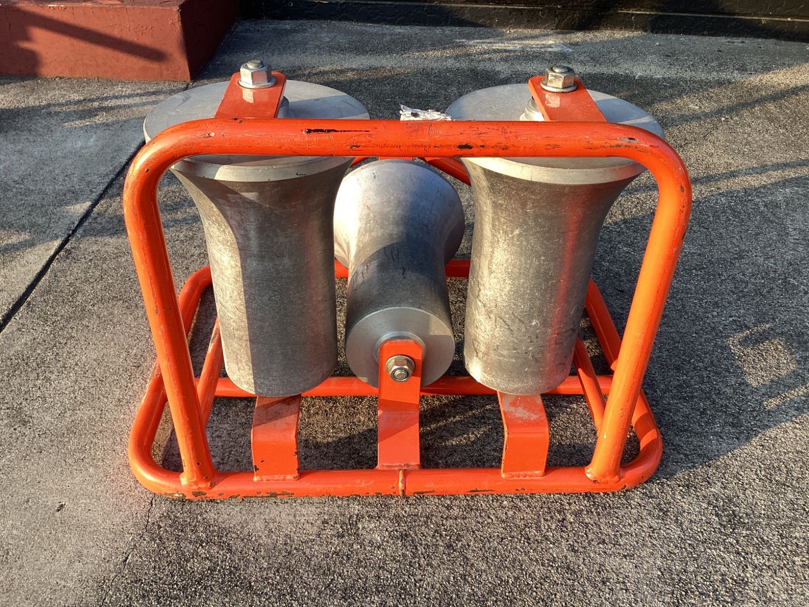 ケーブルローラー E-6103