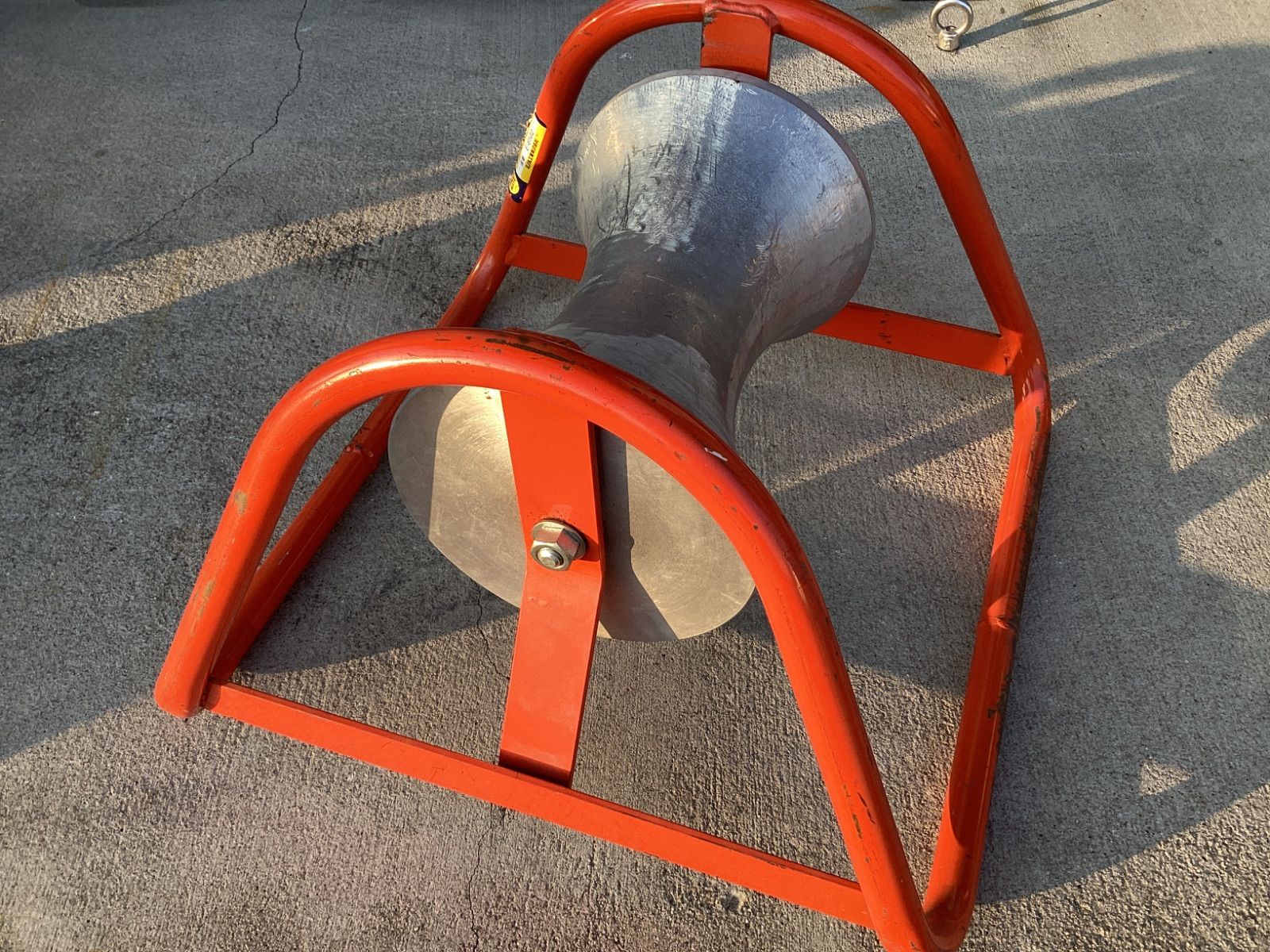  マーベル ケーブルローラー E-6102 | 電設工具 特殊工具