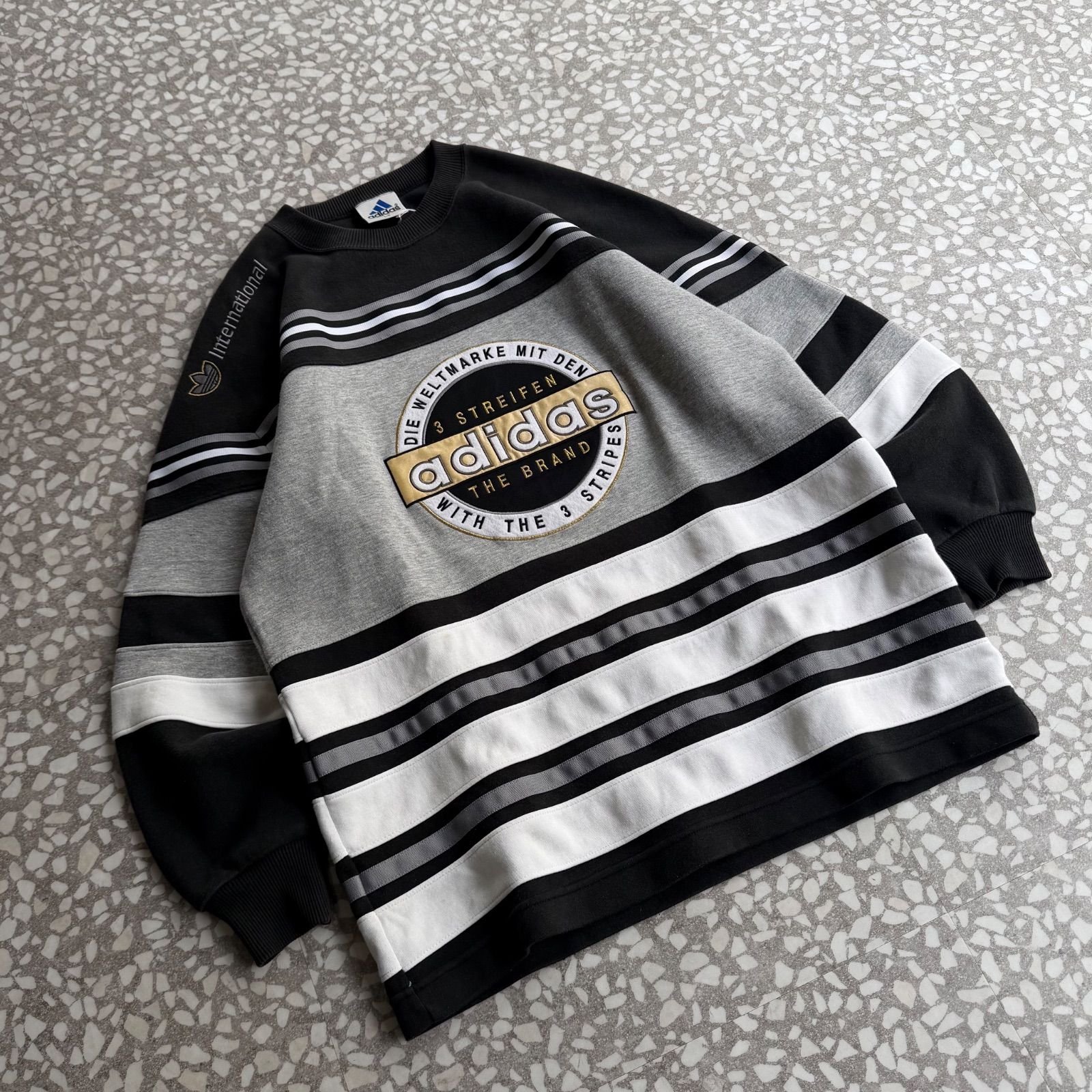 adidas / 90's logo sweat size L-O オールドアディダス 両面刺繍ロゴ