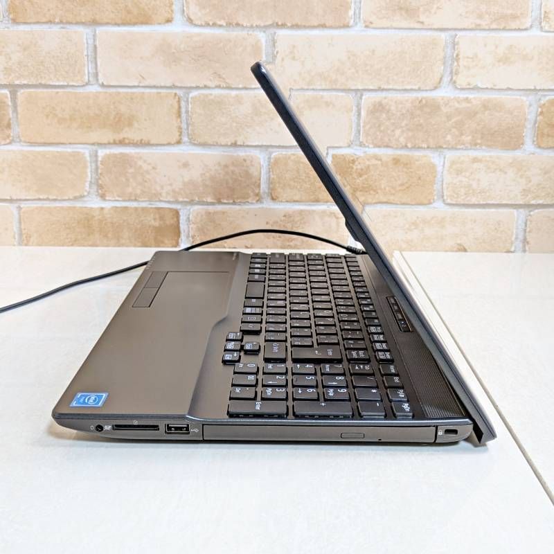 第8世代CPU/オフィス付き☆2019年モデル☆SSD爆速☆初心者OK