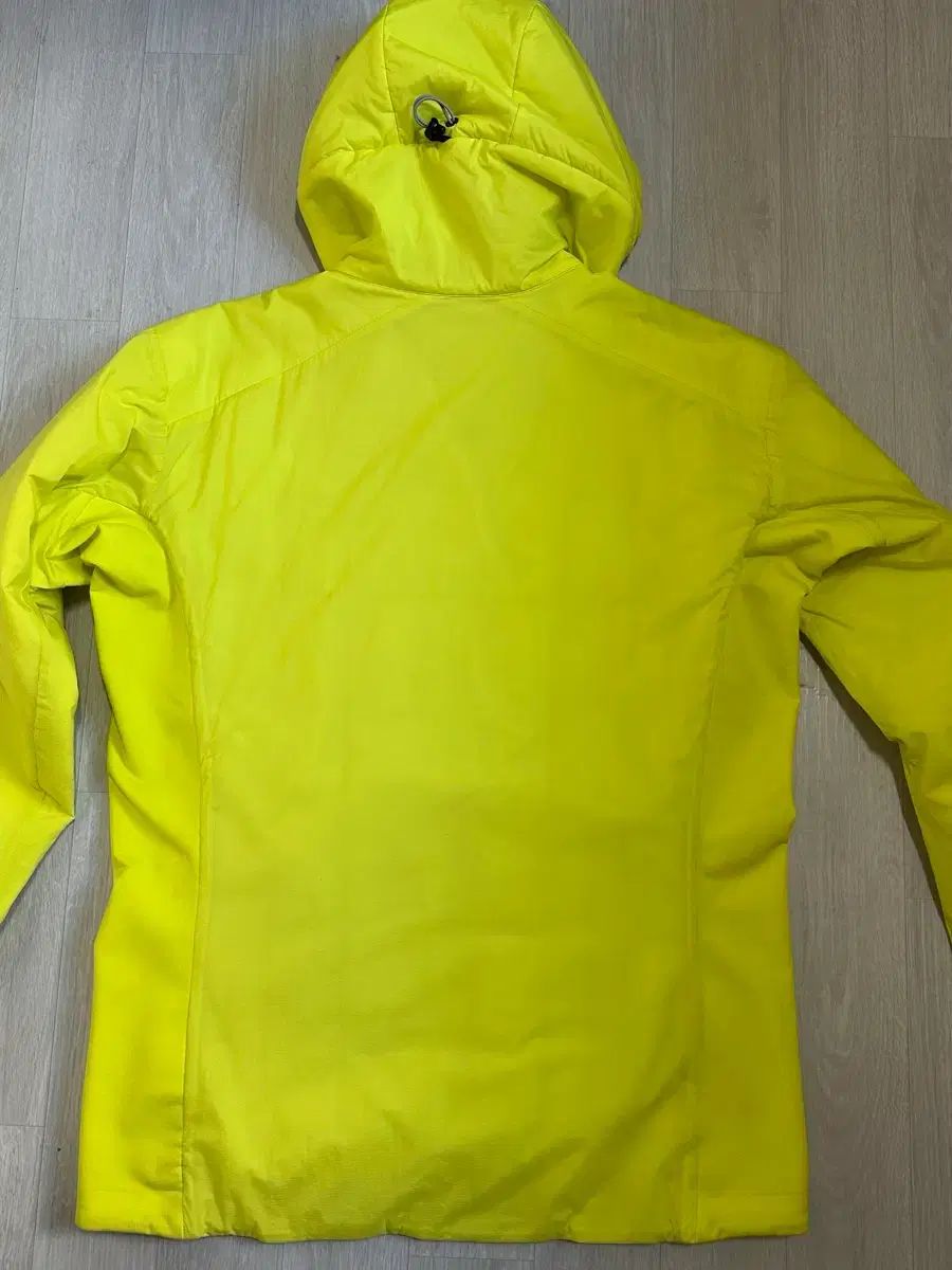 アークテリクス アトム