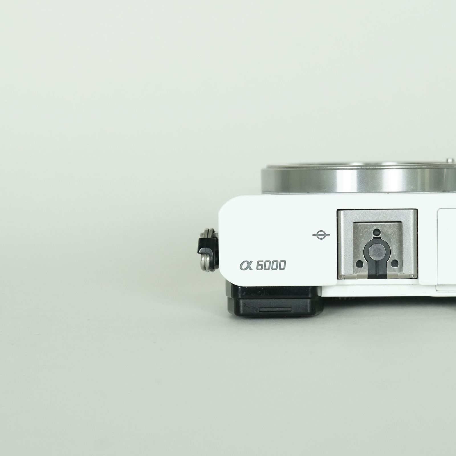 良品 | シャッター数40,204回] SONY α6000（ILCE-6000） [ボディ