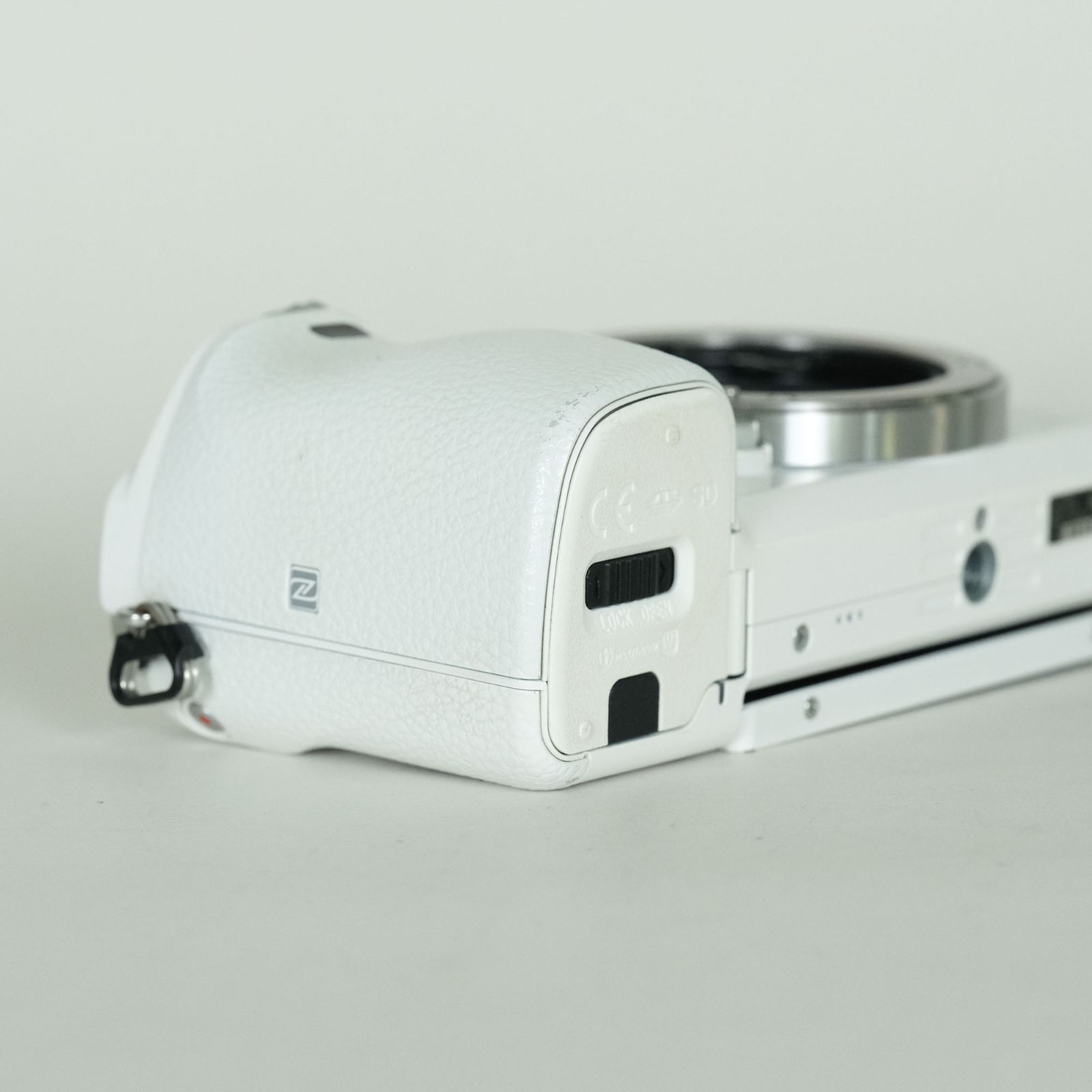 良品 | シャッター数40,204回] SONY α6000（ILCE-6000） [ボディ