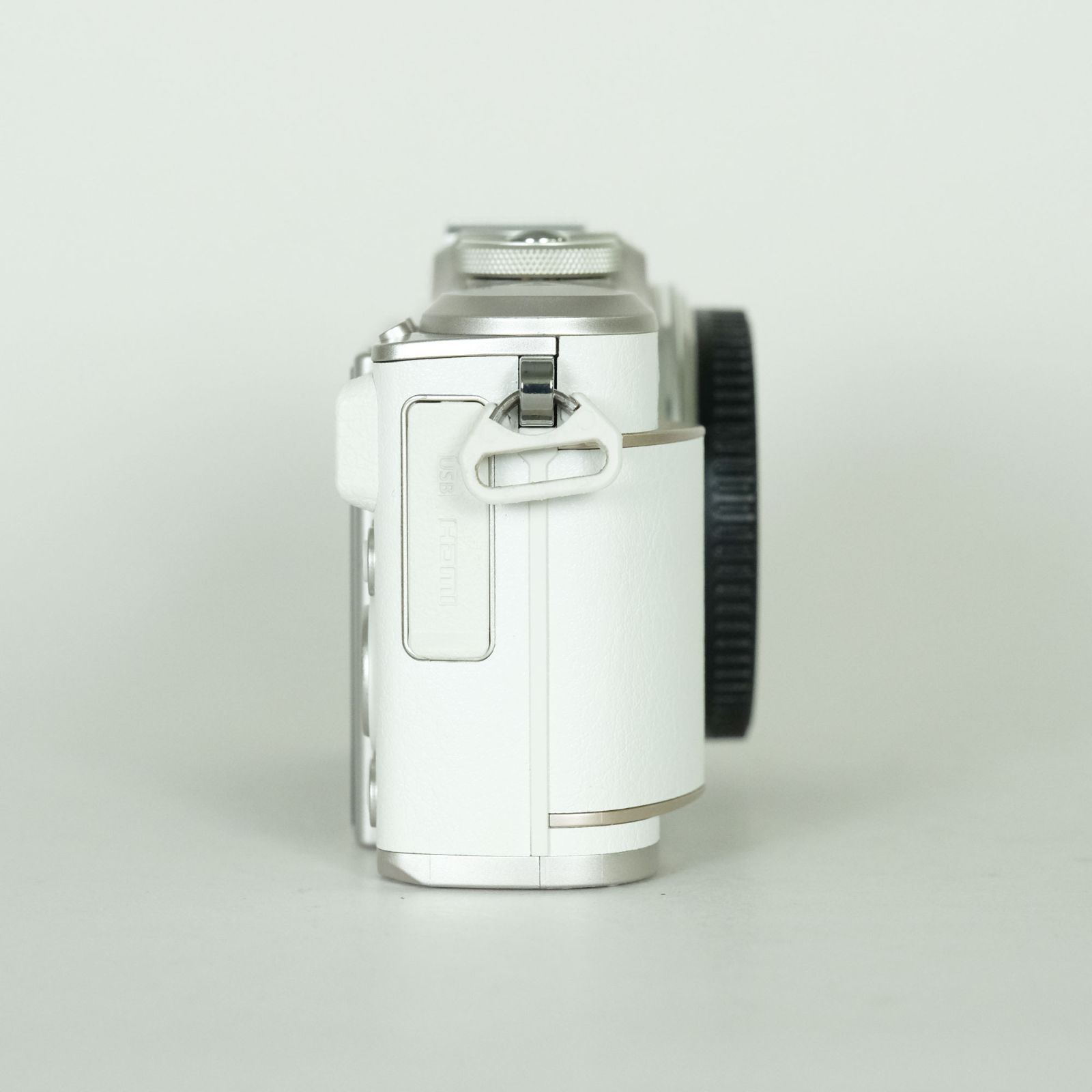 美品 | シャッター数925回] OLYMPUS PEN E-PL10 [ボディ ホワイト
