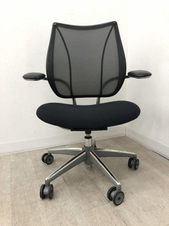 ヒューマンスケール 固定肘付リバティチェア