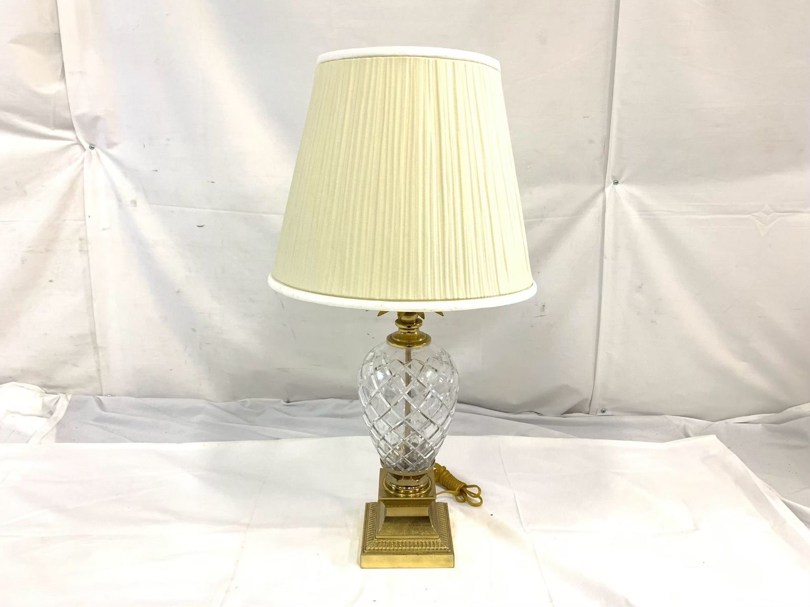 ◎ 【アメリカ製】Trinity Lighting ガラス製パイナップルフォルム