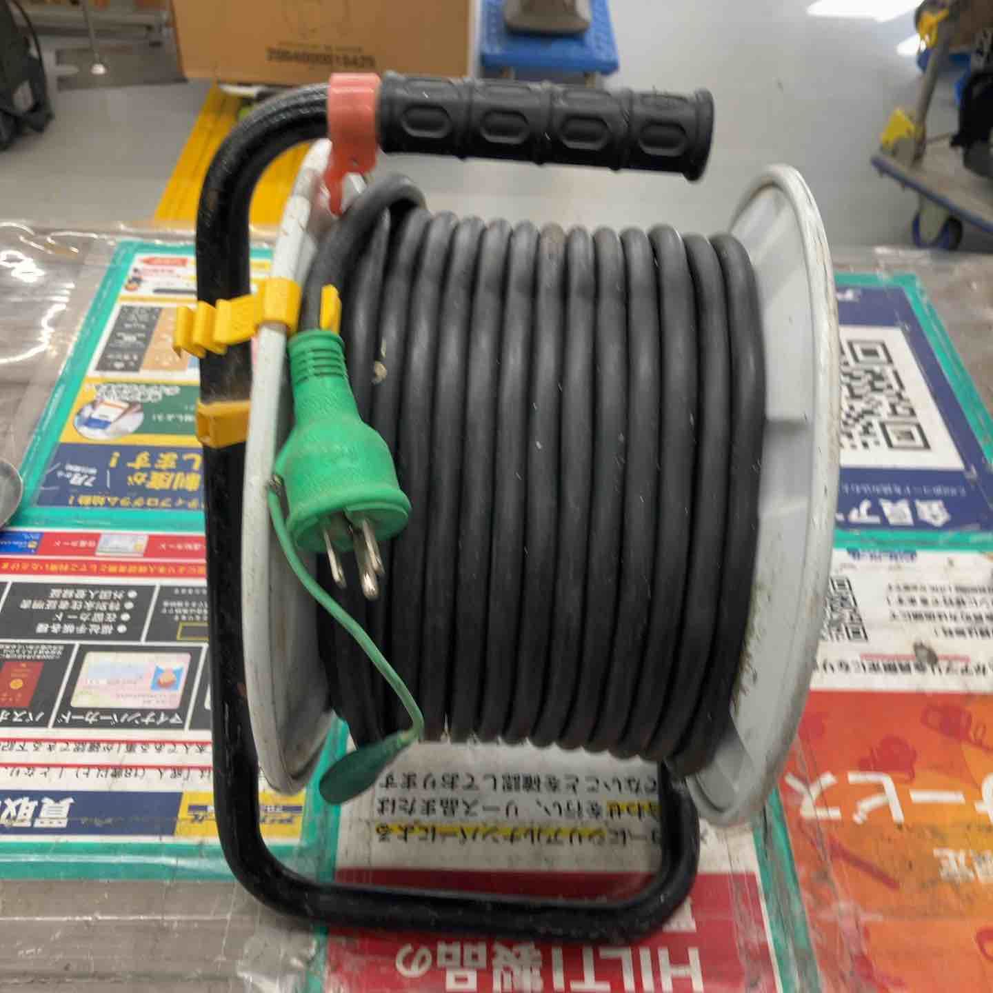 マキタ makita 防雨 防じんコードリール A-48234 アース線にダメージ有