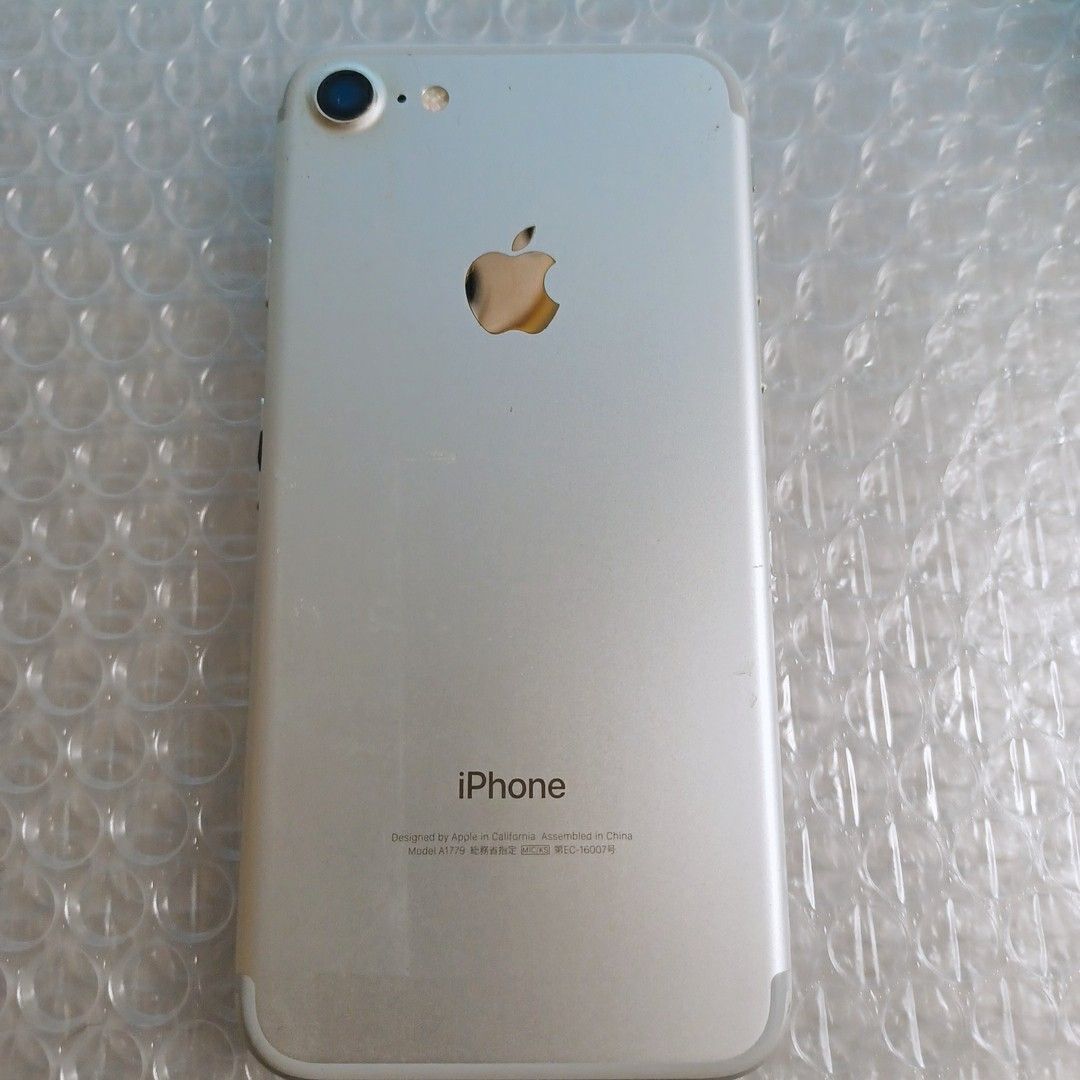 iPhone 7 本体 32GB SIMフリー 初期化して発送します シルバー - メルカリ