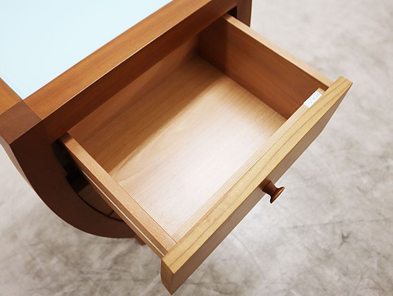 ポラダ社　アクタス　porada 木製サイドテーブル チェリー材　美品 ◇展示品◇ porada ポラダ ACTUS アクタス 3段チェスト/サイドチェスト