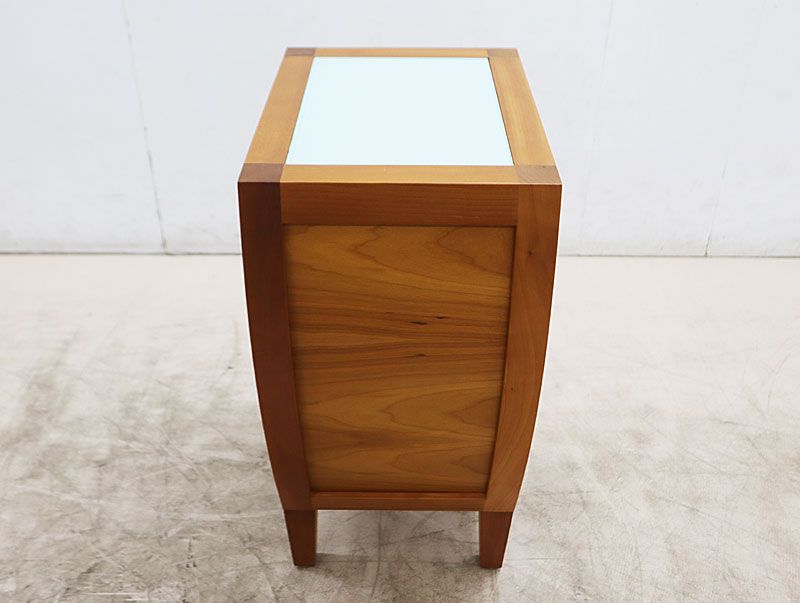 ポラダ社　アクタス　porada 木製サイドテーブル チェリー材　美品 ◇展示品◇ porada ポラダ ACTUS アクタス 3段チェスト/サイドチェスト