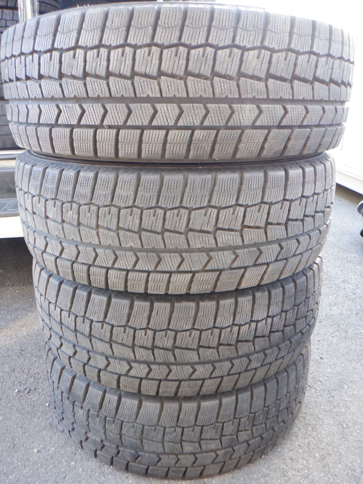 中古バリ山 215/60R16スタッドレス ダンロップ ウィンターマックスWM02