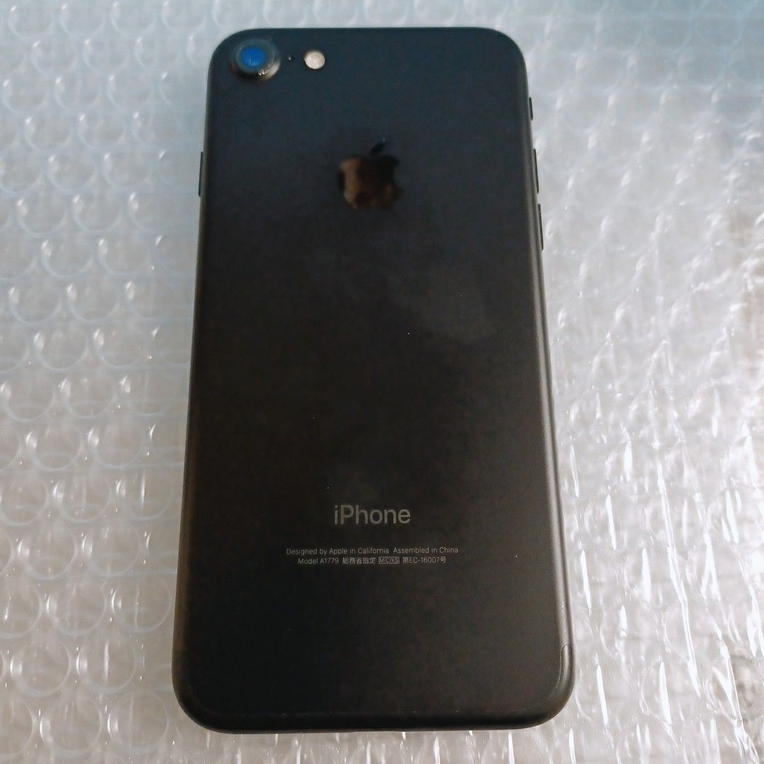 iPhone 7 本体 128GB SIMロック ブラック - メルカリ