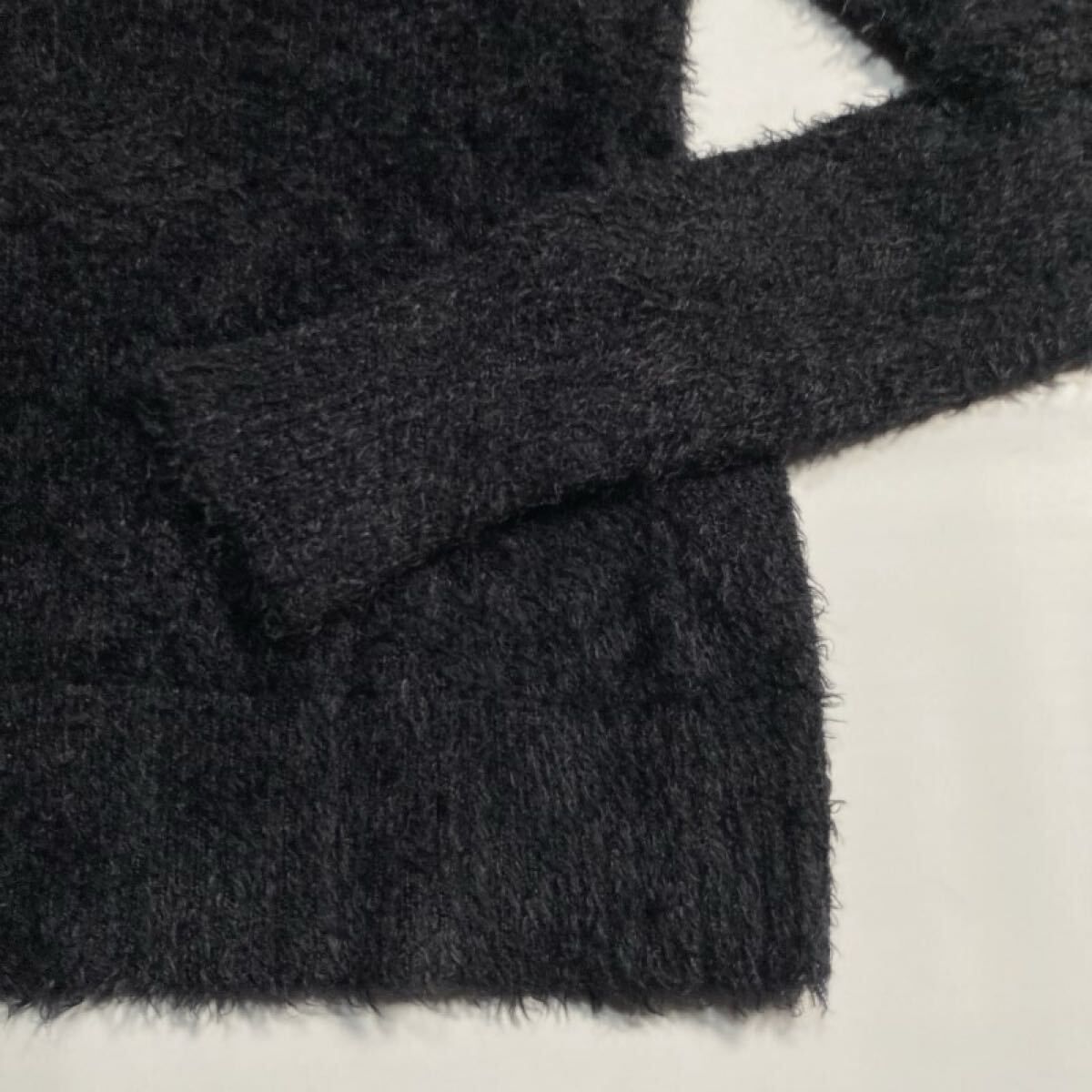 5351 POUR LES HOMMES☆美ライン&艶MAX☆フェザーヤーン Vネック