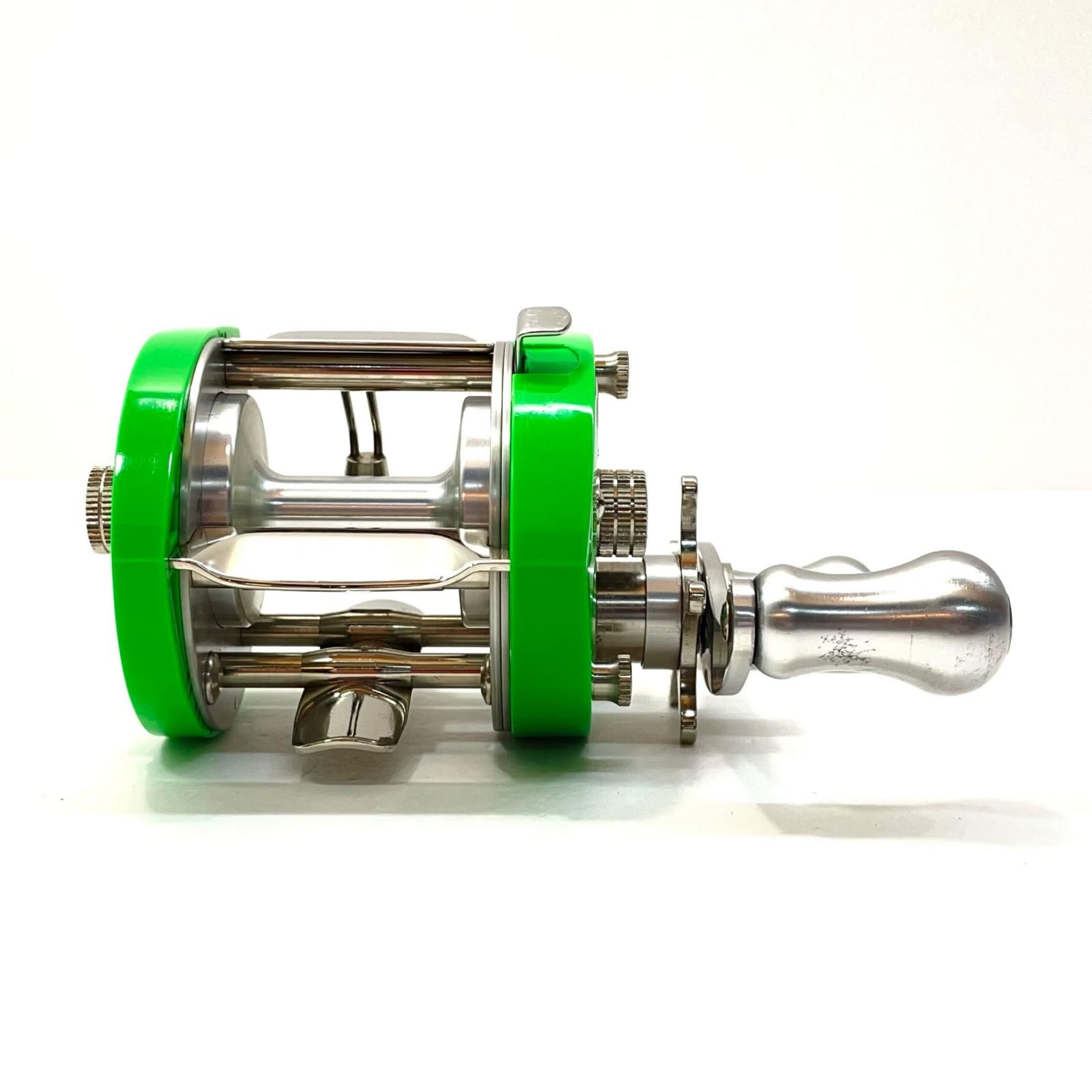 尾張小牧店】 中古 ※付属品なし 五十鈴工業 リール ヘッドハンターズ