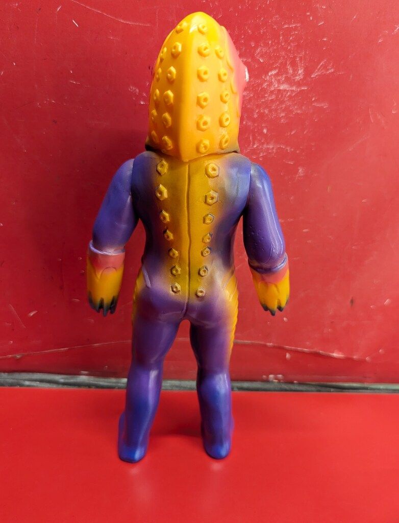 ブルマァク ブルマァクの怪獣シリーズ メトロン星人 パープル - メルカリ