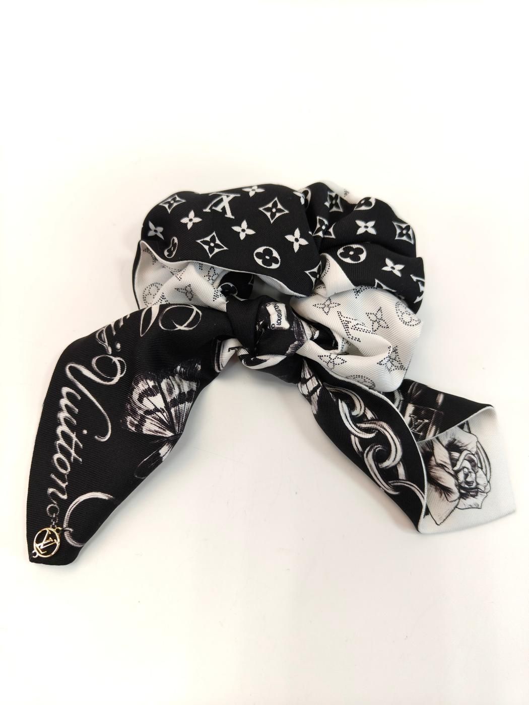 LOUIS VUITTON ルイヴィトン ブルーミング モノグラム シュシュ