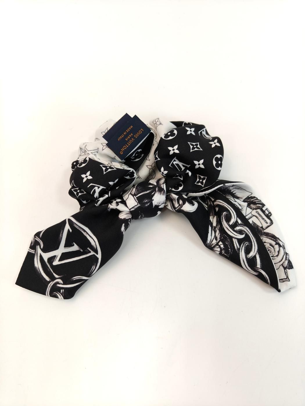 LOUIS VUITTON ルイヴィトン ブルーミング モノグラム シュシュ