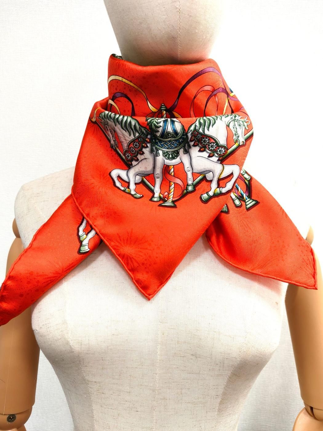 HERMES エルメス カレ90 LUNA PARK 遊園地 メリーゴーランド シルク