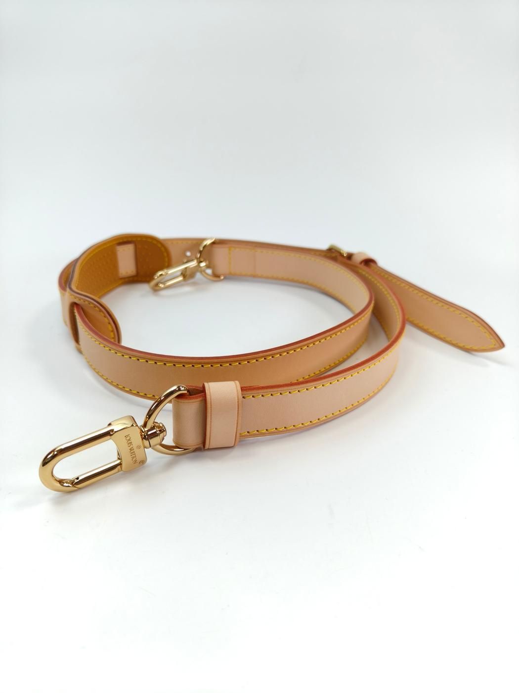 【美品】LOUIS VUITTN ヌメ革 ショルダーストラップ LOUIS VUITTON ルイヴィトン ヌメ革 ショルダーストラップ ブラウン