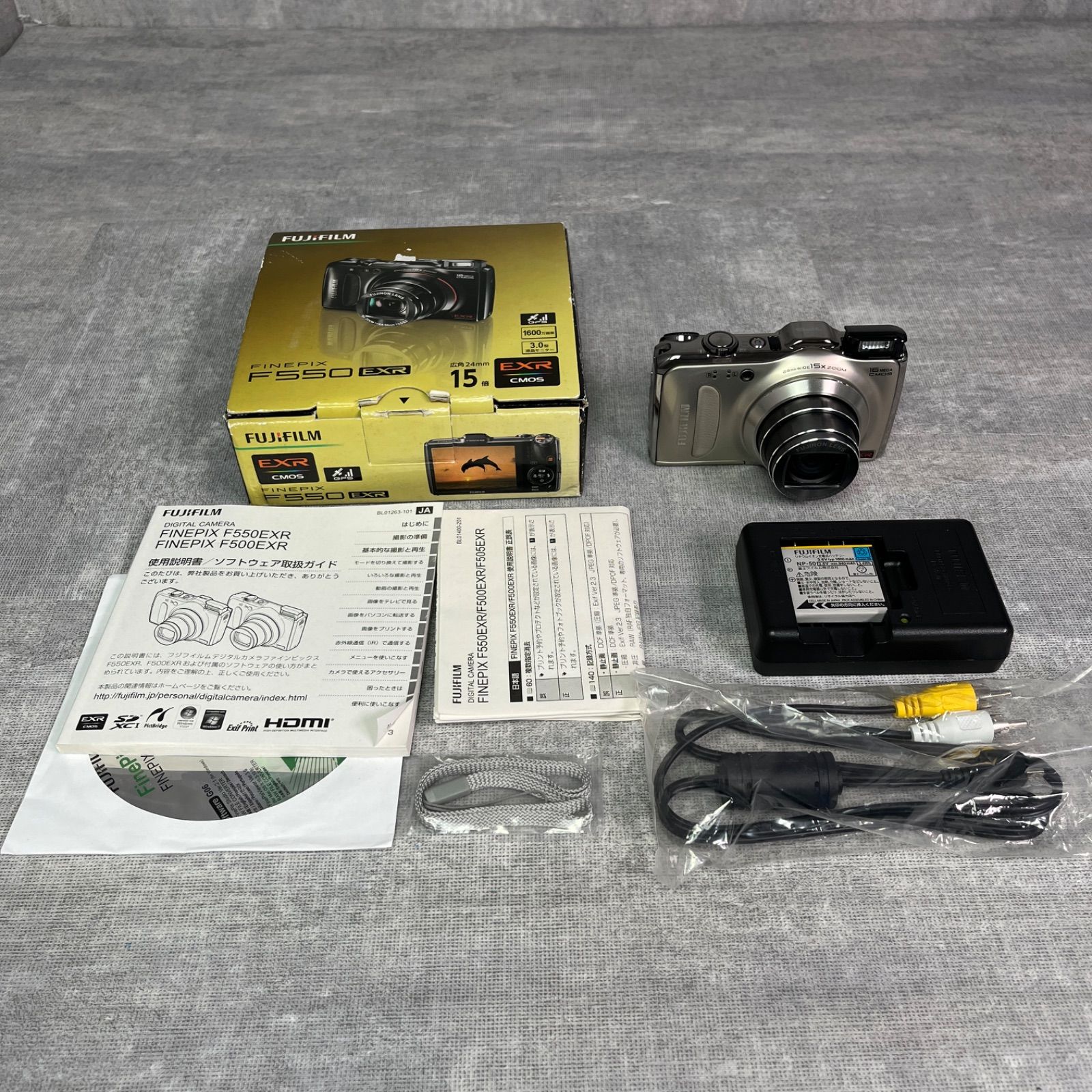 FUJIFILM FINEPIX F550EXR コンパクトデジタルカメラ Amazon | FUJIFILM デジタルカメラ FinePix F550EXR 光学15倍 ブラック