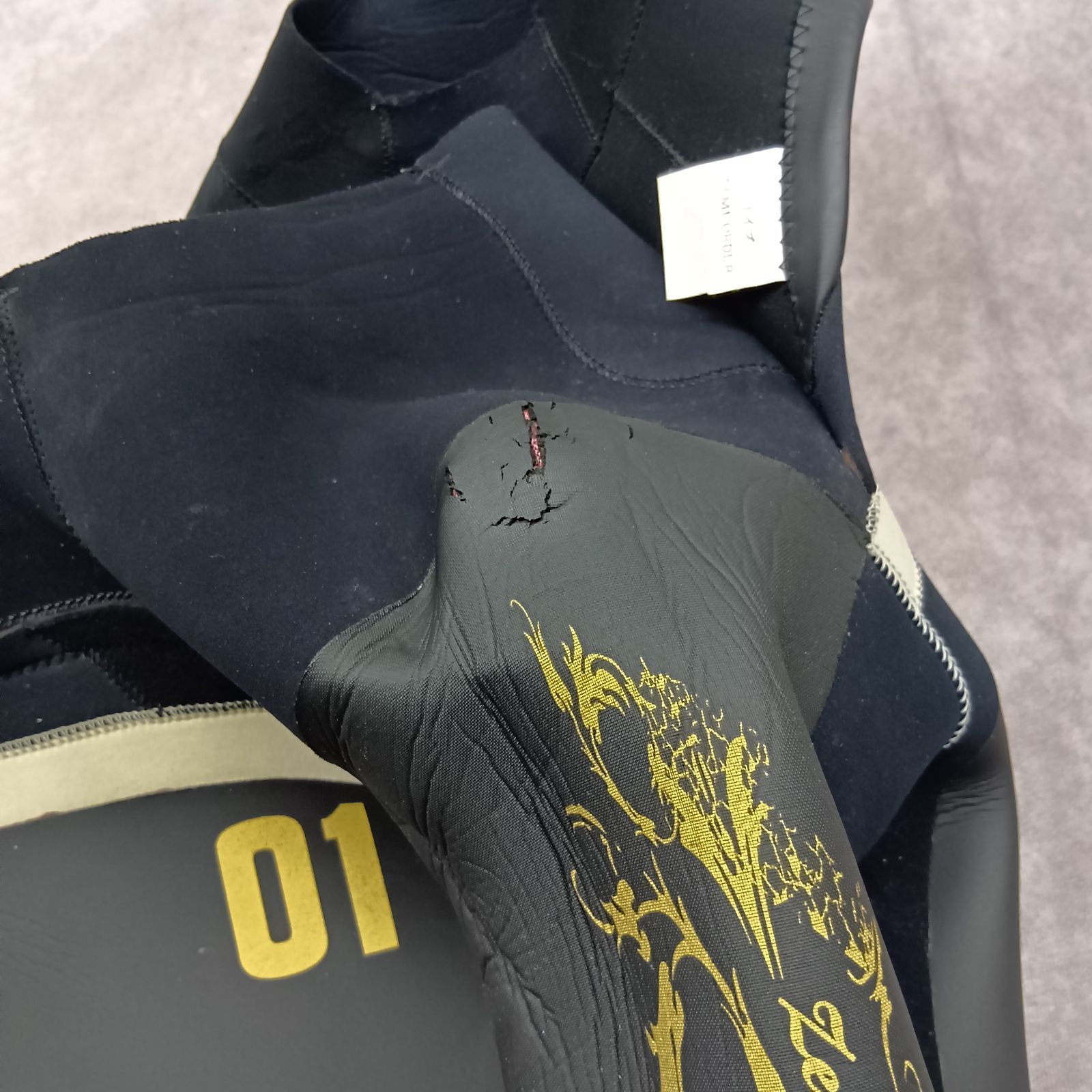 ZERO ONE ゼロワン セミドライ ウェットスーツ セミオーダー品 汚れ