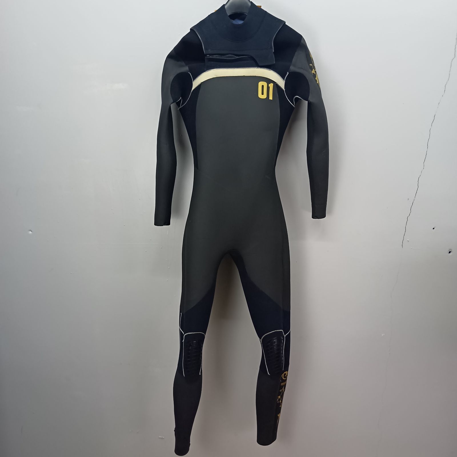 ZERO ONE ゼロワン セミドライ ウェットスーツ セミオーダー品 汚れ