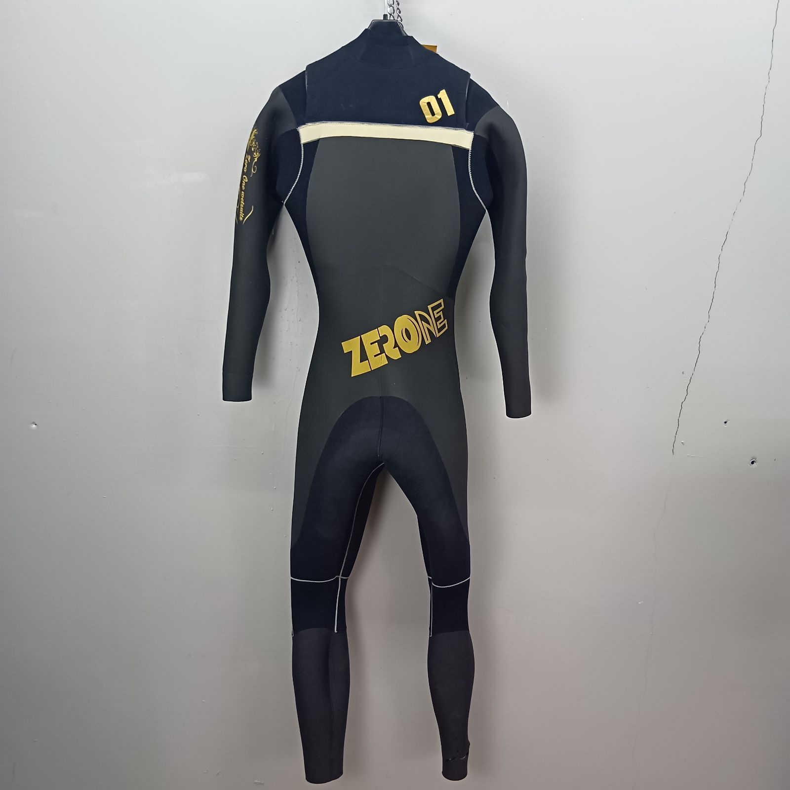 ZERO ONEゼロワン5×3mm セミドライ　メンズLサイズ相当オーダー品 ZERO ONE ゼロワン セミドライ ウェットスーツ セミオーダー品 汚れ