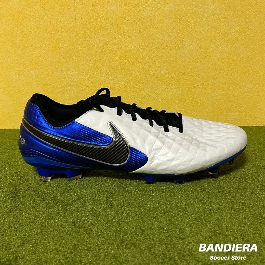 【新品・未使用】NIKE ナイキ サッカースパイク ティエンポ レジェンド 8 エリート FG ACC ホワイト×ハイパーロイヤル AT5293-104（28.0cm）