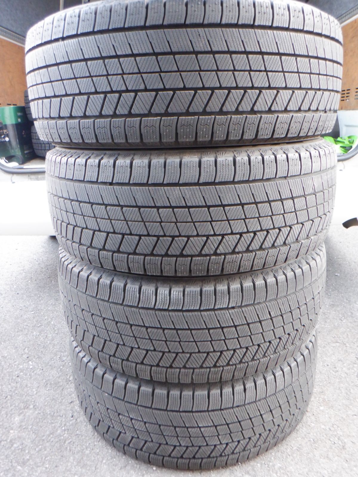 未使用に近い 225/55R17 ブリヂストン ブリザックVRX3 2021年製 4本