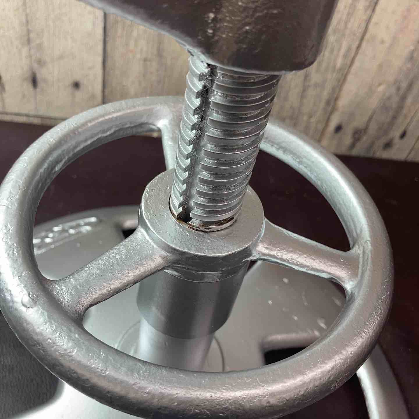  品 REX レッキス パイプ受け台 型番不明 水道工事 パイプスタンド その他 特殊工具