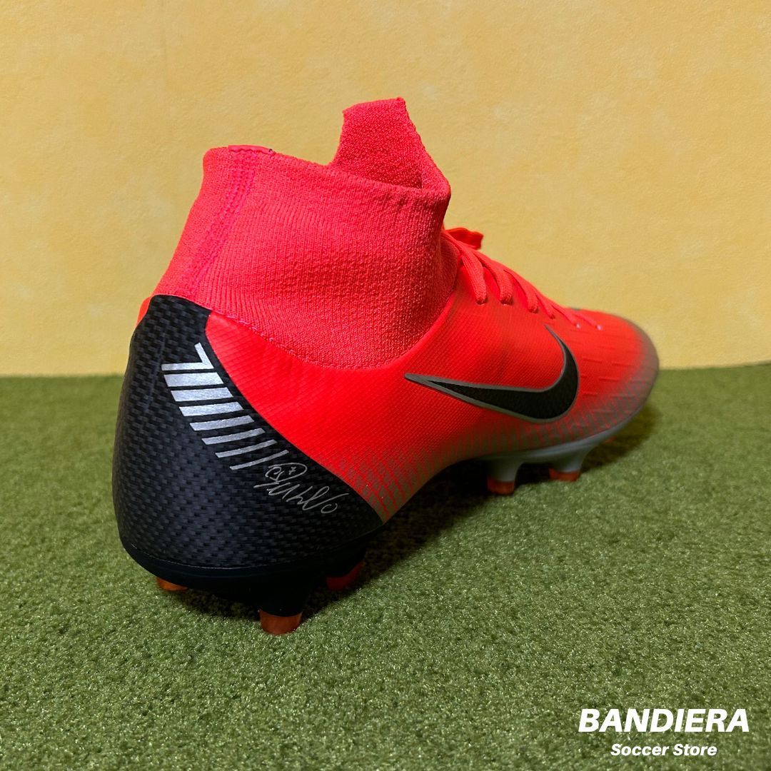 新品・未使用】NIKE ナイキ サッカースパイク マーキュリアル スーパー