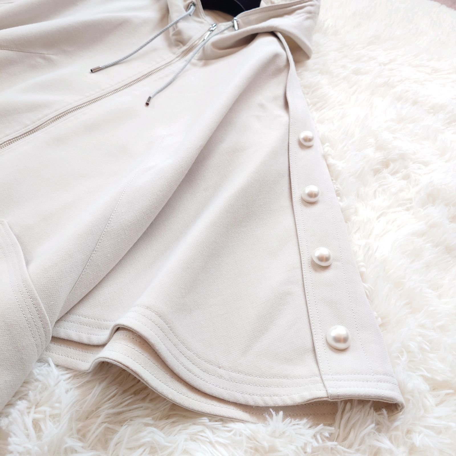 美品 ルネ Rene パール ポンチョ ケープコート ロングコート