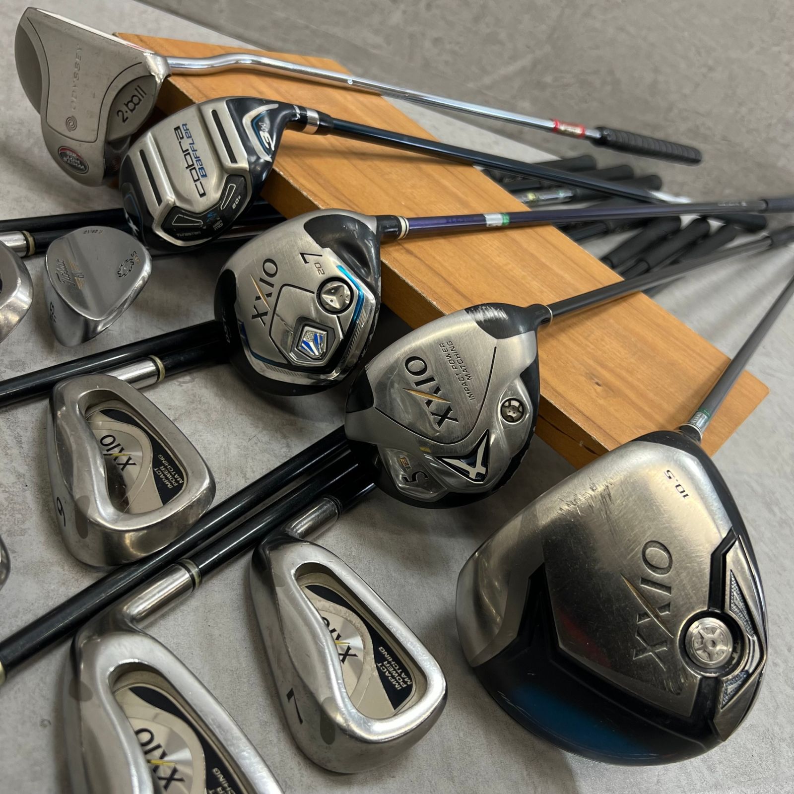 ゼクシオ タイトリスト メンズゴルフ クラブセット 13本 右利き用 XXIO