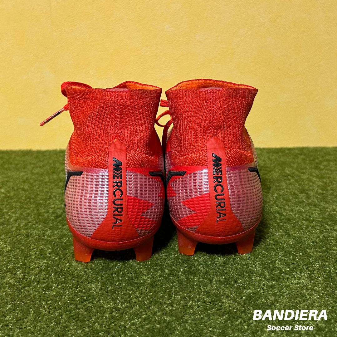 新品・未使用】NIKE ナイキ サッカースパイク マーキュリアル スーパー