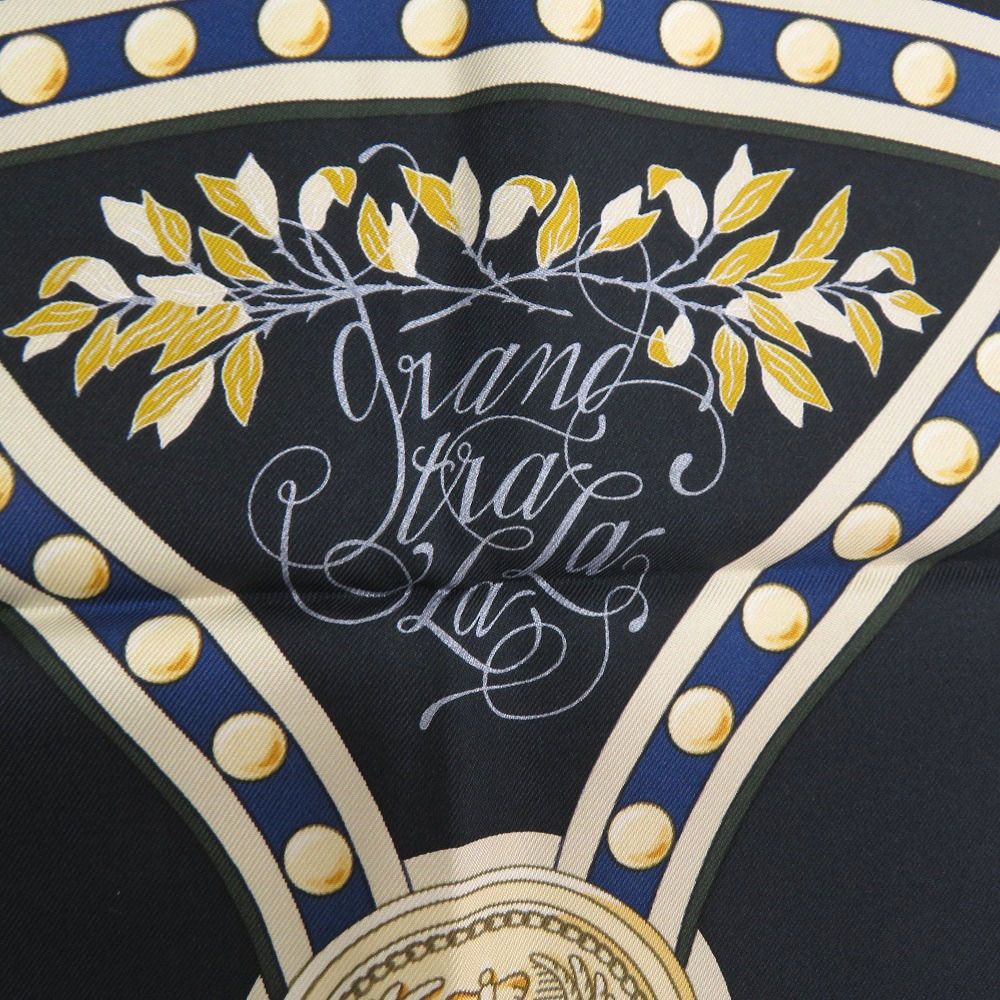 新品同様 エルメス カレ90 グラン トゥラララ シルク ネイビー