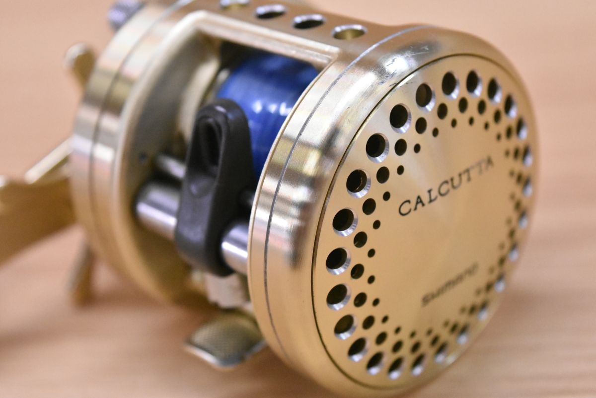 シマノ 94 カルカッタ 200XT 右 SHIMANO CALCUTTA CONQUEST ベイト