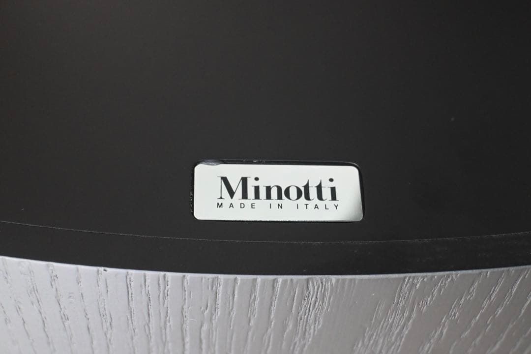 展示極美品】 Minotti ミノッティ Milton センターテーブル - メルカリ