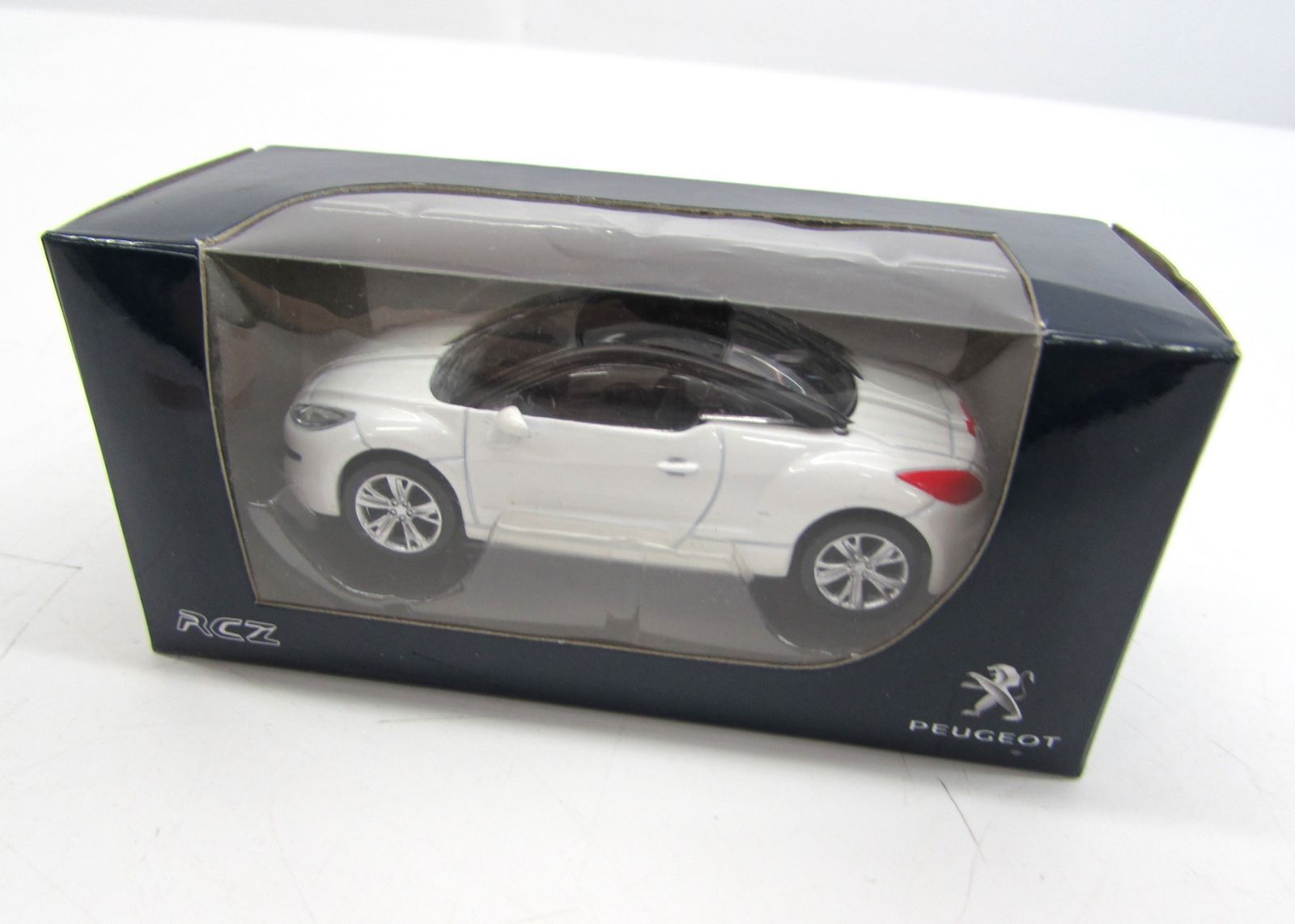 未使用 PEUGEOT プジョー RCZ 2012 NOREV SA ノレブ 白 ホワイト