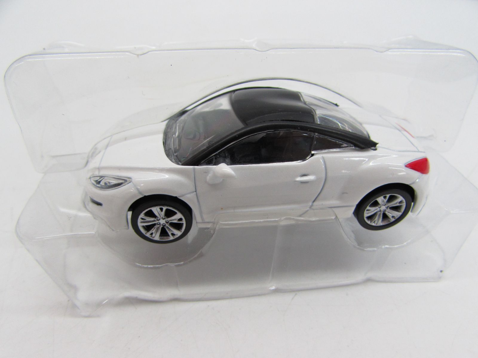 未使用 PEUGEOT プジョー RCZ 2012 NOREV SA ノレブ 白 ホワイト
