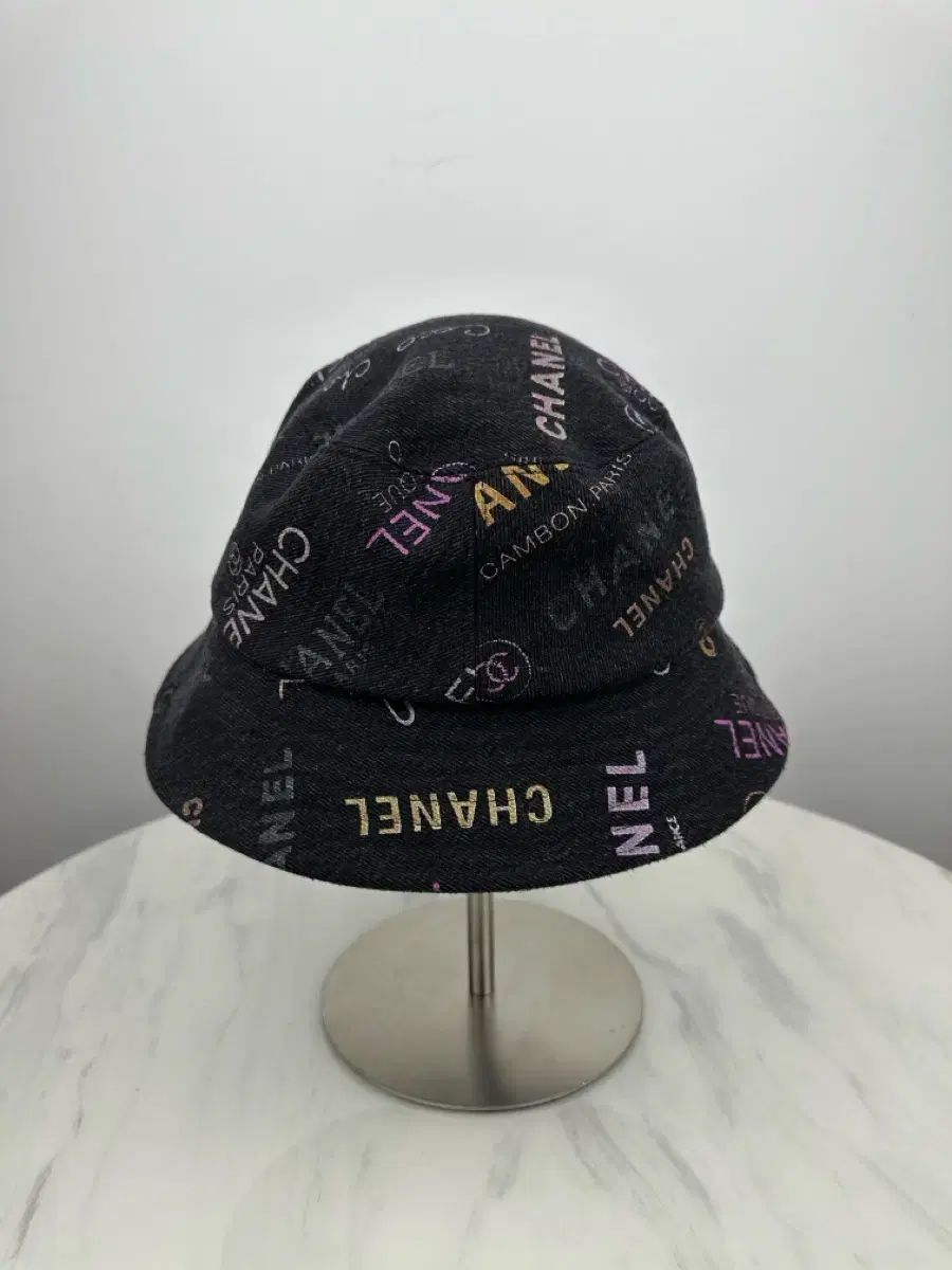 百貨店購入)(L) CHANEL シャネル マルチロゴ デニム バケットハット
